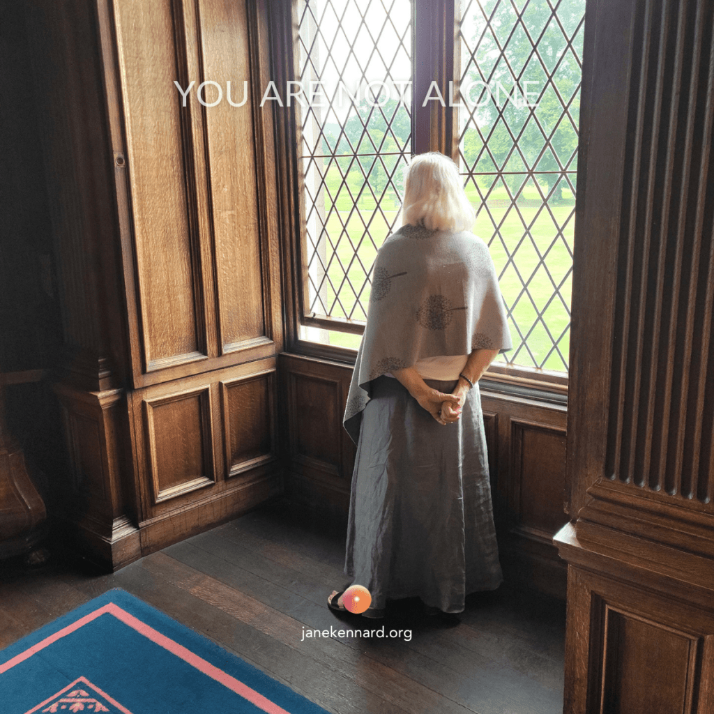 Help-Ghosts-Move-Forward-Psychic-Consultant-Medium-Jane-Kennard-min-1024x1024-min